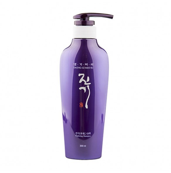 Восстанавливающий питательный шампунь для ослабленных волос Daeng Gi Meo Ri Vitalizing Shampoo